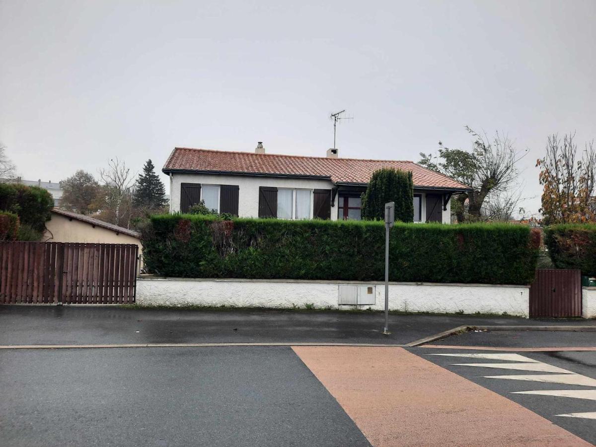 Appart Jardin Kennedy Cholet Exterior photo